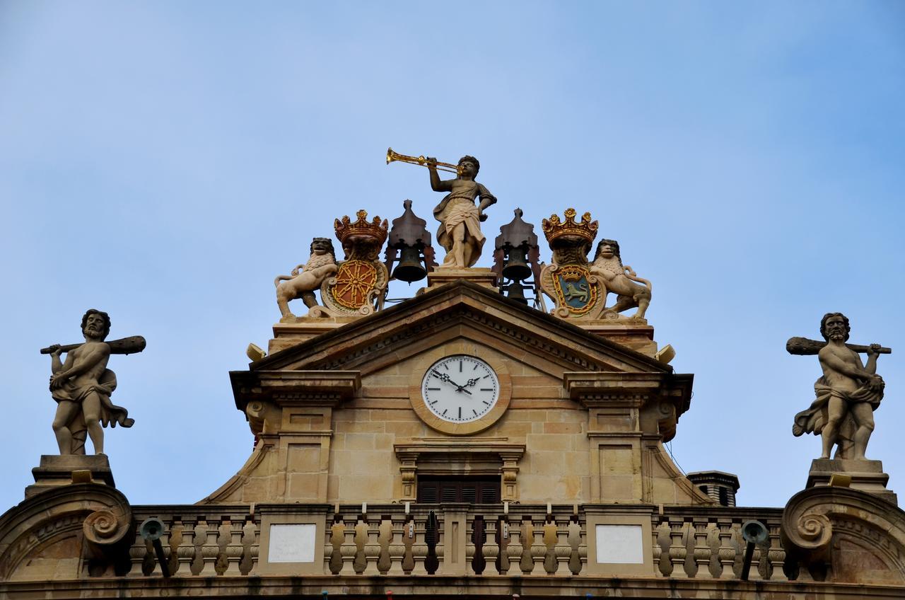 Hotel Pompaelo Plaza Del Ayuntamiento & Spa Pamplona Eksteriør bilde