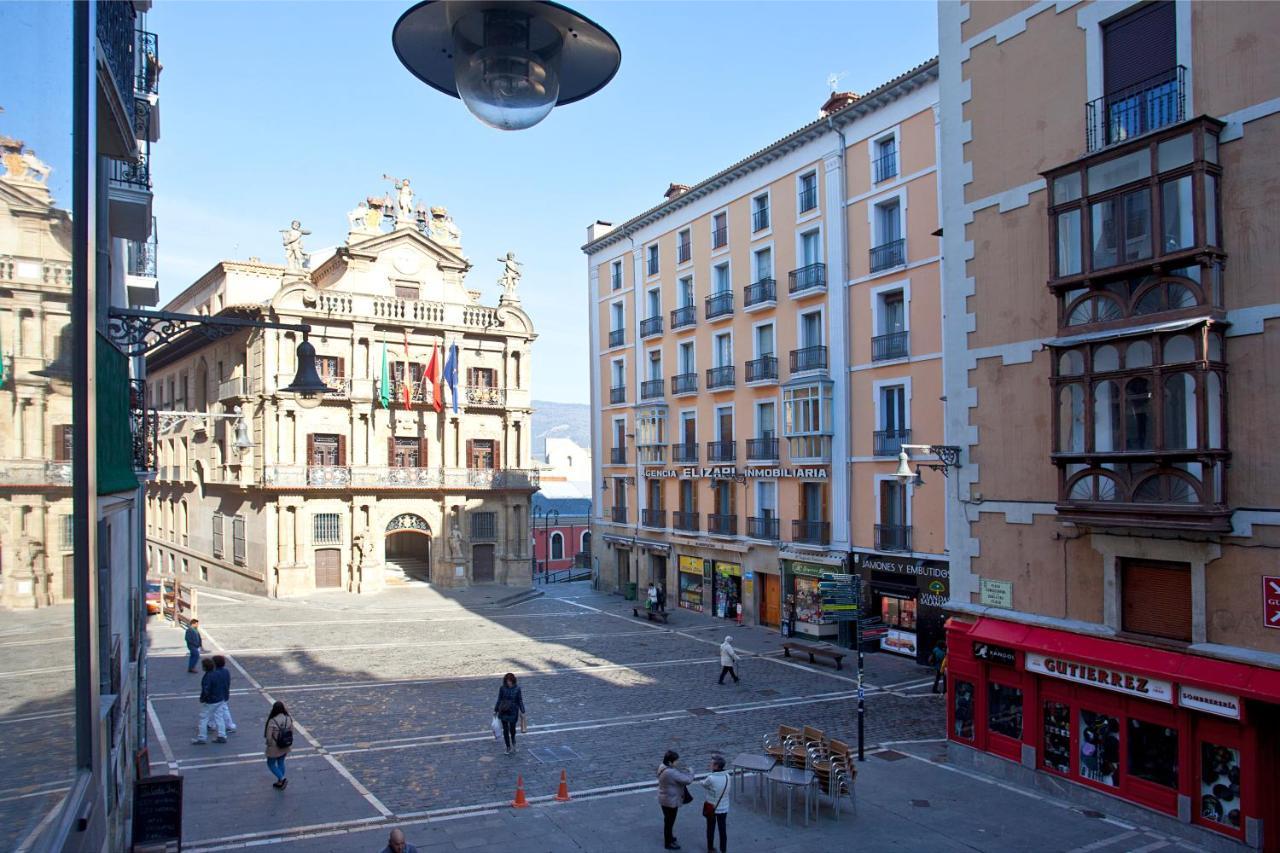 Hotel Pompaelo Plaza Del Ayuntamiento & Spa Pamplona Eksteriør bilde